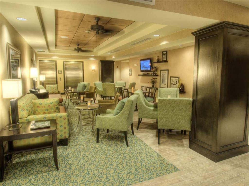 Hampton Inn & Suites Gainesville Downtown Interior photo